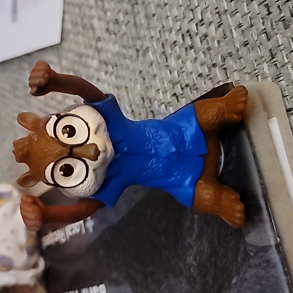 McDonald’s 2011 Alvin and The Chipmunks Chipwrecked Simon Happy Meal Toy Figure